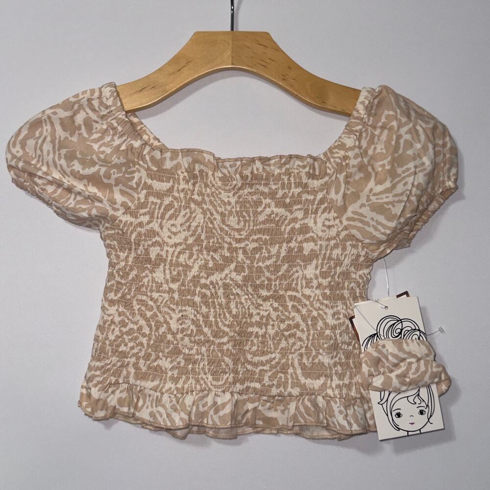 Lucky Penny Girls Size 4 Beige Smocked Puff Sleeve Ruffle Top NWT